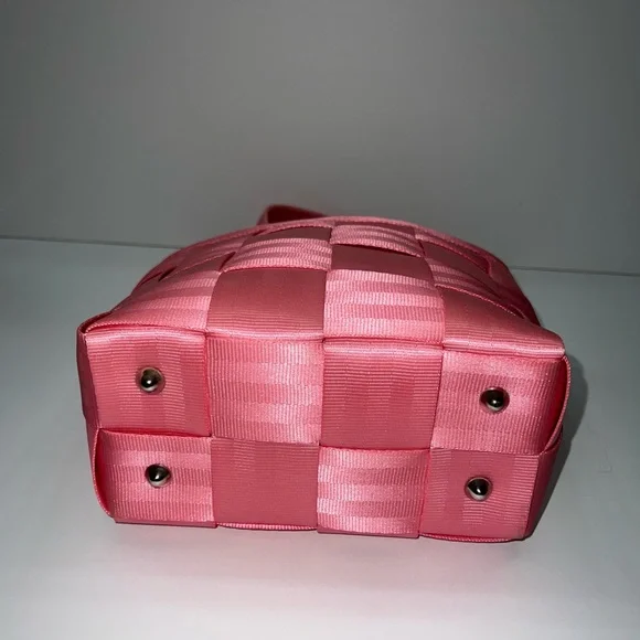 Vintage Harvey's Original Seatbelt Small Shoulder Bag Y2K in Pink Raspberry - Picture 2 of 9